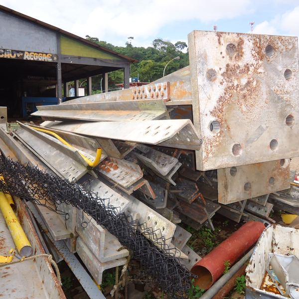 Torre elétrica - metais - BA, BA - B2Blue - Compra e Venda de Resíduos