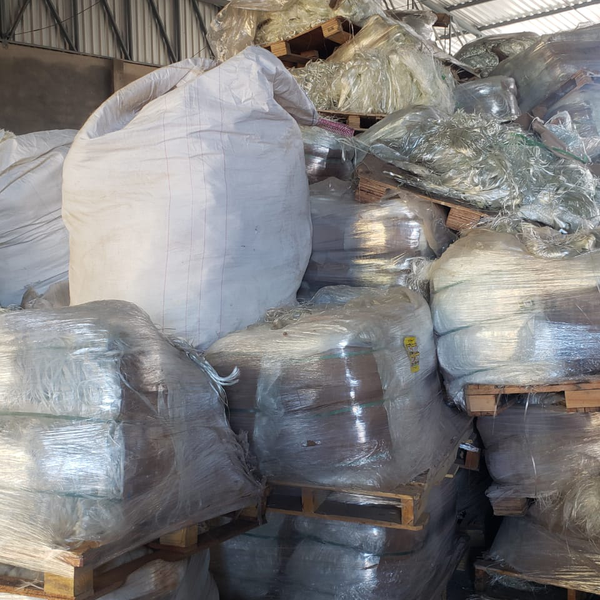 Resíduo: Fibra de vidro desfiada - B2Blue  - Compra e Venda de Resíduos