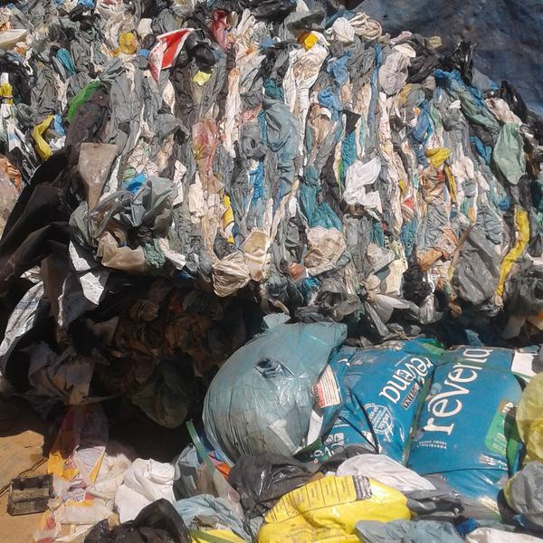 Resíduo: Apara plastico - B2Blue  - Compra e Venda de Resíduos