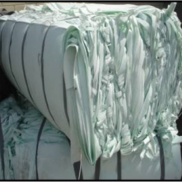 Manta resinada de PET refile - Plástico