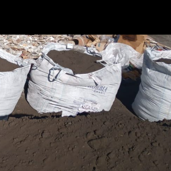 Terra de zinco - metais - São Paulo, SP - B2Blue - Compra e Venda de Resíduos