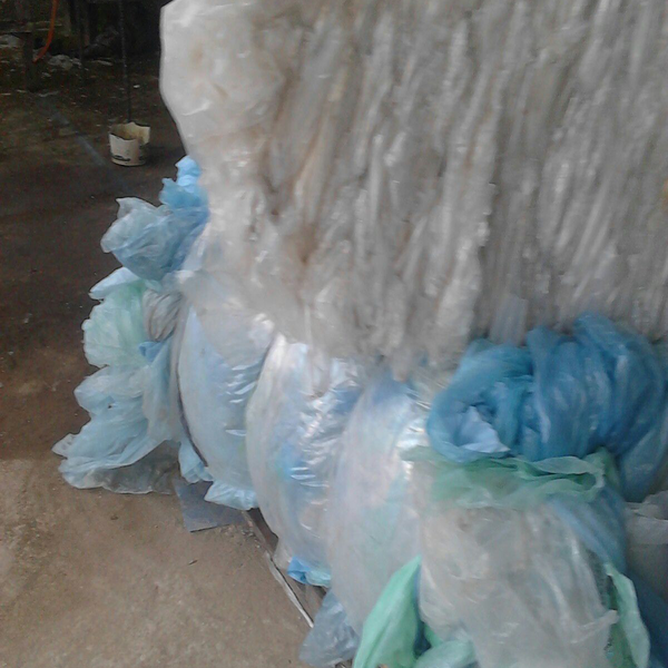 Pebd aparas - plástico - Peruibe, SP - B2Blue - Compra e Venda de Resíduos