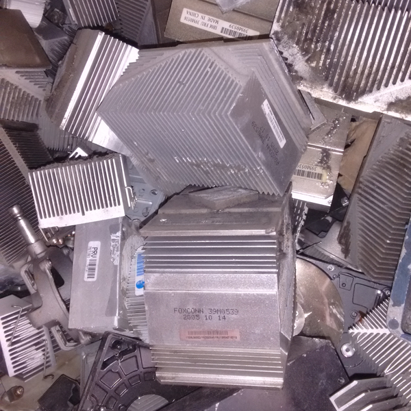 Lâmpadas e alumio de sucata eletrônica - eletroeletrônicos - BA, BA - B2Blue - Compra e Venda de Resíduos