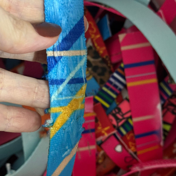 Poliester - plástico - Jaraguá do Sul, SC - B2Blue - Compra e Venda de Resíduos