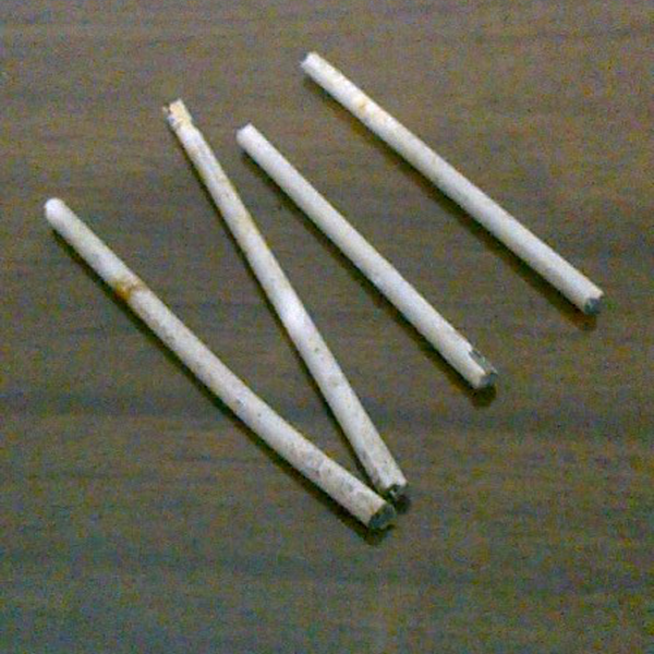 Barras de ferro tipo raios tamanho aproximado 40 cm - metais - Itaborai, RJ - B2Blue - Compra e Venda de Resíduos