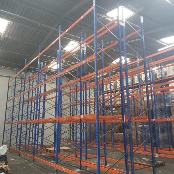 Resíduo: Porta pallets - B2Blue  - Compra e Venda de Resíduos