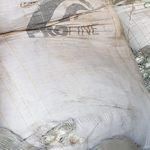 Resíduo: Fibra de vidro desfiada - B2Blue  - Compra e Venda de Resíduos