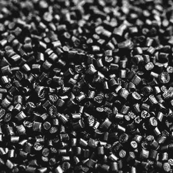 Plásticos e metais - Plástico