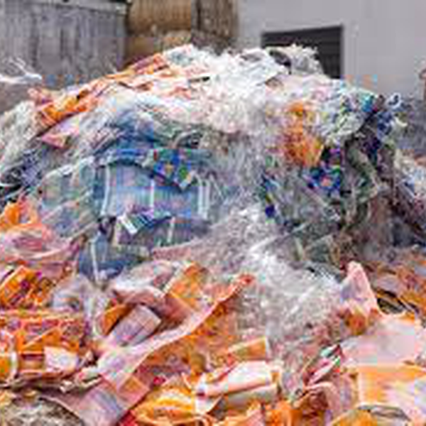 Bopp (aparas e bobinas com rótulos inteiros) - plástico - Extrema, MG - B2Blue - Compra e Venda de Resíduos