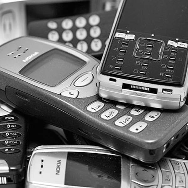 Resíduo: Todos os tipos de componentes de celular - B2Blue  - Compra e Venda de Resíduos