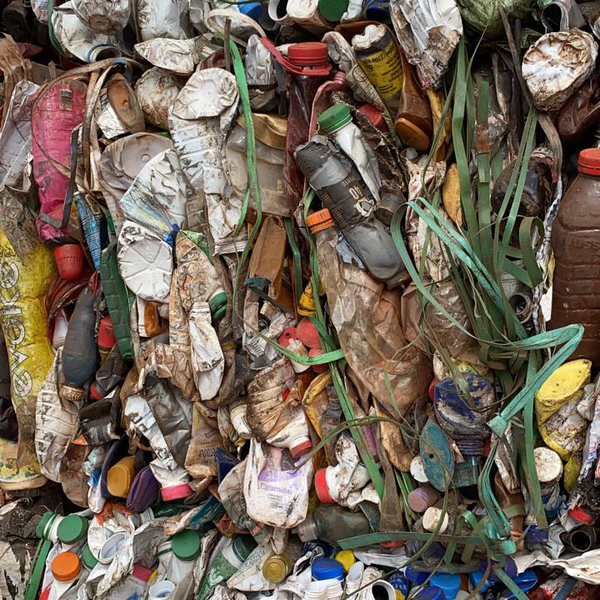 Resíduo: Plasticos : pet - B2Blue  - Compra e Venda de Resíduos