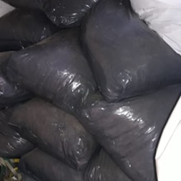 retalho e raspa de couro - Tecido