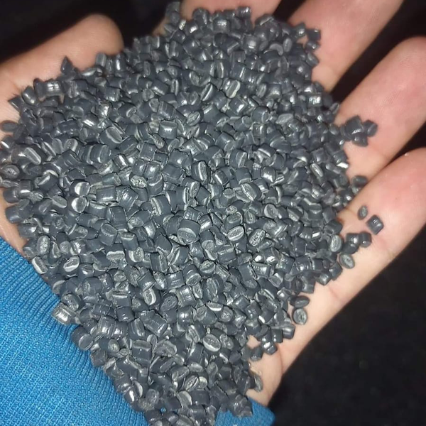 Pe preto (filtrado granulado) - plástico - ITAQUAQUECETUBA, SP - B2Blue - Compra e Venda de Resíduos