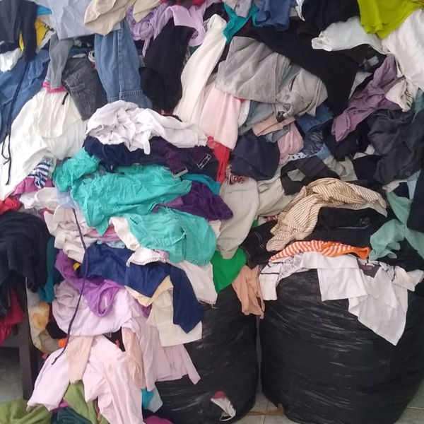 Resíduo: Roupas usadas - B2Blue  - Compra e Venda de Resíduos