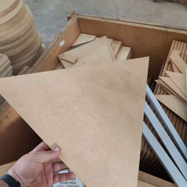 Resíduo: Wood (leftover mdf - wood - B2Blue  - Compra e Venda de Resíduos