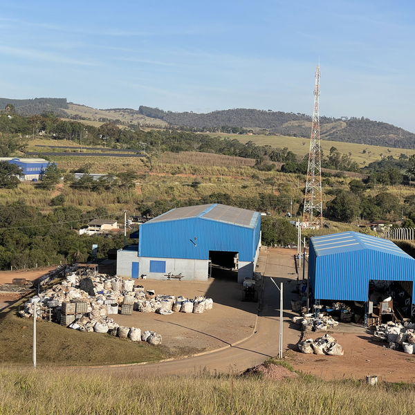 Resíduo: Mão de obra - moagem - B2Blue  - Compra e Venda de Resíduos