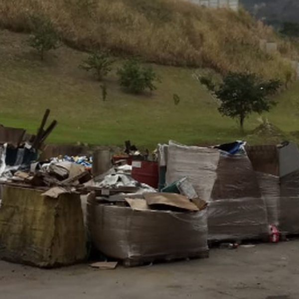 Latinha de aluminio - Metais