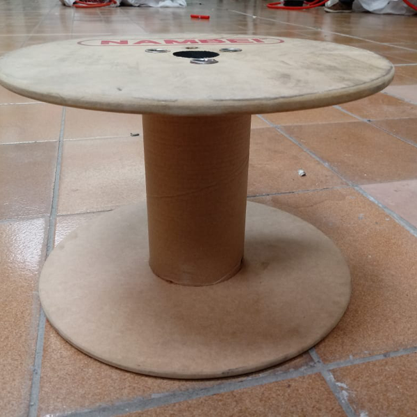 Resíduo: Carretel de madeira sem fio - B2Blue  - Compra e Venda de Resíduos