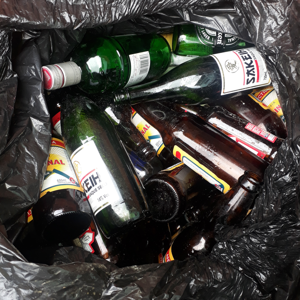 Garrafa de vidro - plástico - Poá, SP - B2Blue - Compra e Venda de Resíduos