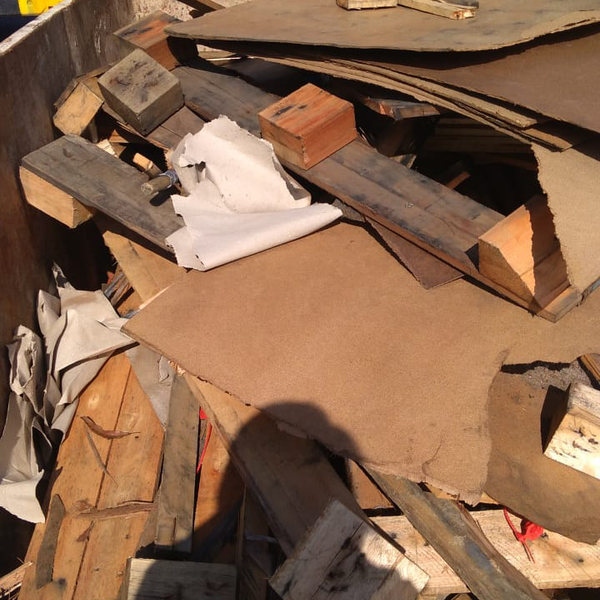 Resíduo: Madeira quebrada - B2Blue  - Compra e Venda de Resíduos