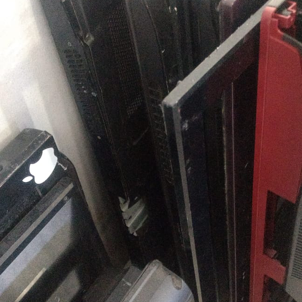Resíduo: Tv som home e placas - B2Blue  - Compra e Venda de Resíduos