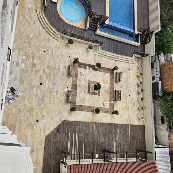 Madeira de demolição - madeira - Porto Alegre, RS - B2Blue - Compra e Venda de Resíduos