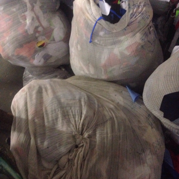 Resto de tecidos - tecido - Taguatinga, DF - B2Blue - Compra e Venda de Resíduos