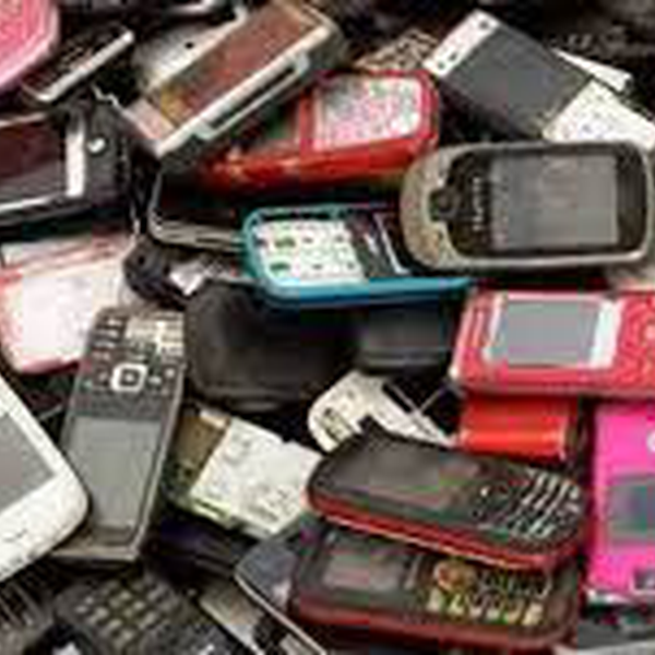 Telefonia (placa em geral) - eletroeletrônicos - Contagem, MG - B2Blue - Compra e Venda de Resíduos