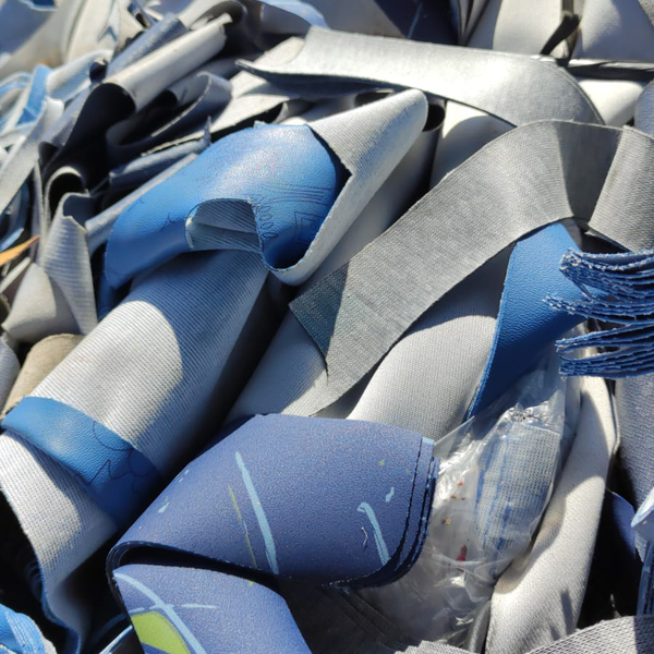 Resíduo: Napa  laminados pra bolsas e calçados - B2Blue  - Compra e Venda de Resíduos