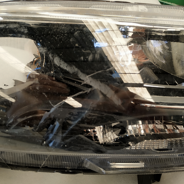 Resíduo: Sucatas de farol automotivo - B2Blue  - Compra e Venda de Resíduos