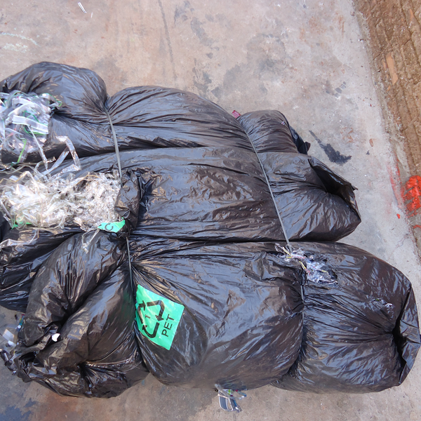 Filme de petg termoencolhível - plástico - Nova Fátima, PR - B2Blue - Compra e Venda de Resíduos