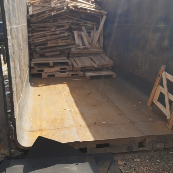 Madeira de embalagens, suportes e pallets (inclusive com o … - Madeira