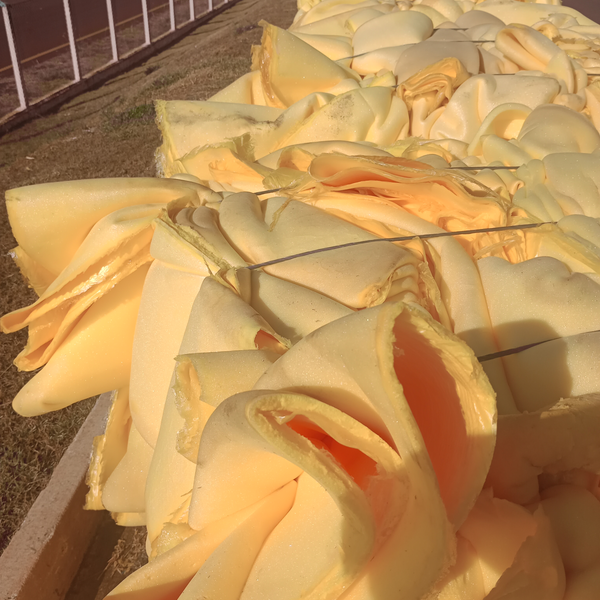 Espuma em mante; espuma pre-cortada - plástico - ITUVERAVA, SP - B2Blue - Compra e Venda de Resíduos