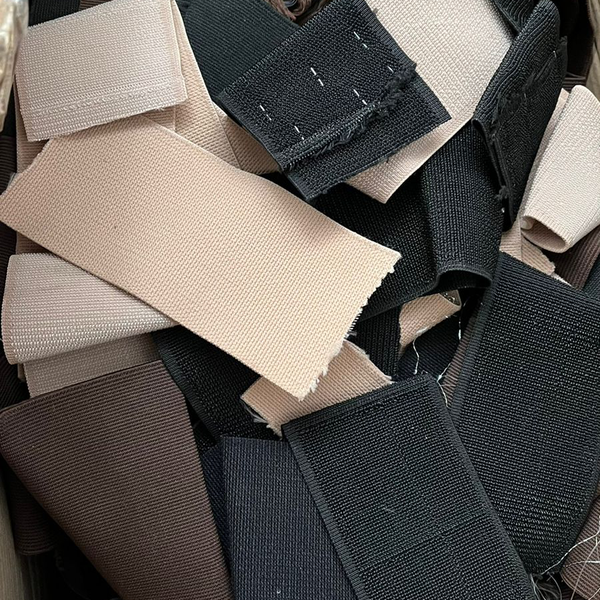 Resíduo: Scraps of elastics, grosgrains and shoelaces - B2Blue  - Compra e Venda de Resíduos