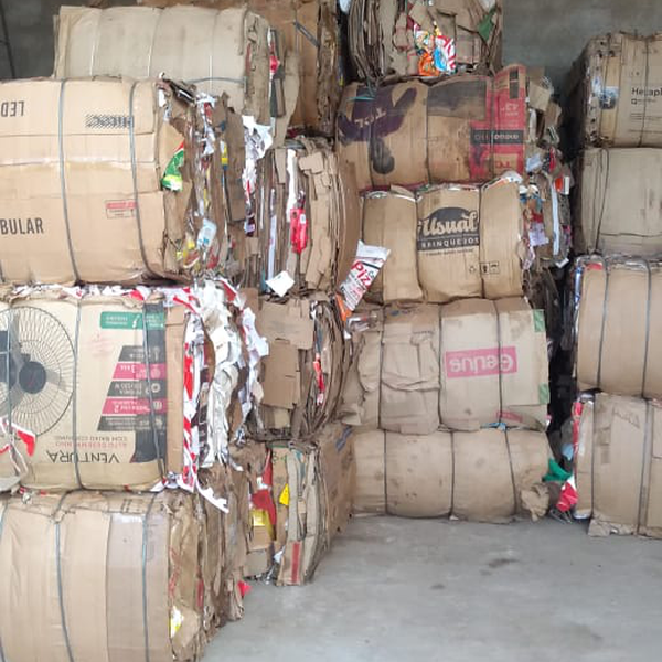 Papelão enfardado - papel/papelão - Cesário Lange, SP - B2Blue - Compra e Venda de Resíduos