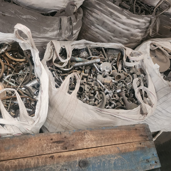 Latão - metais - Rio de Janeiro, RJ - B2Blue - Compra e Venda de Resíduos