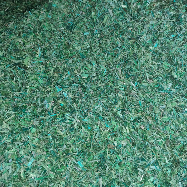 Fita pet verde moída - plástico - MONTE MOR, SP - B2Blue - Compra e Venda de Resíduos