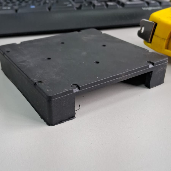 Resíduo: Suporte amortecedor para máquina 9,5x9,5x2 cm - B2Blue  - Compra e Venda de Resíduos