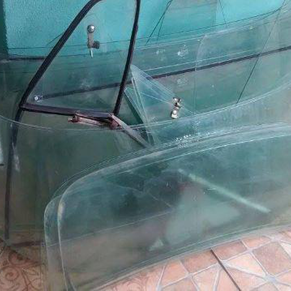 Vidros e metais - vidro - Alpinopolis, MG - B2Blue - Compra e Venda de Resíduos