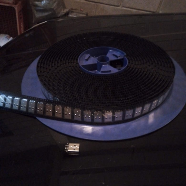 Peça de pen drive - outros - Monte Alto, SP - B2Blue - Compra e Venda de Resíduos