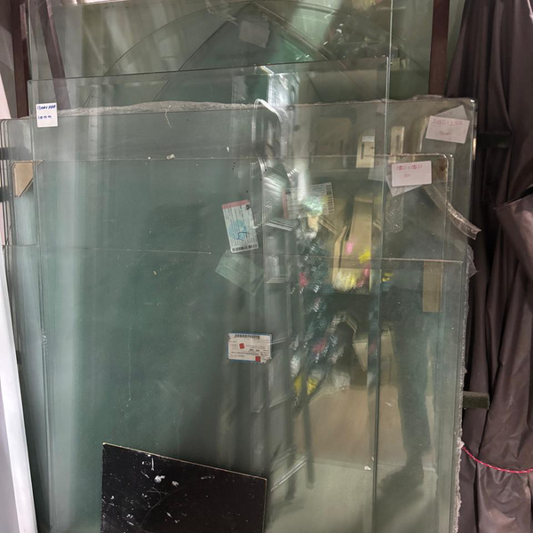 Resíduo: Vidros temperados - B2Blue  - Compra e Venda de Resíduos