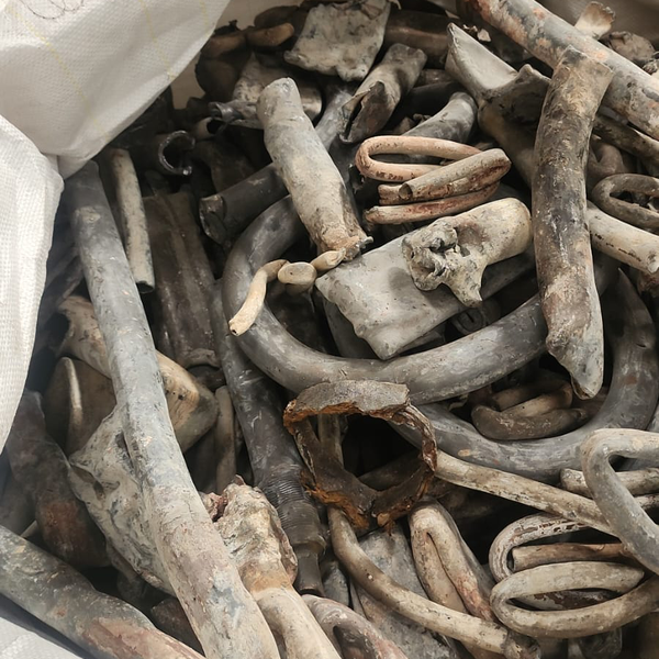 Resíduo: Sucata de chumbo cano - B2Blue  - Compra e Venda de Resíduos