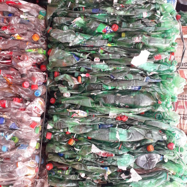 Resíduo: Pet enfardado (cristal, verde) - B2Blue  - Compra e Venda de Resíduos
