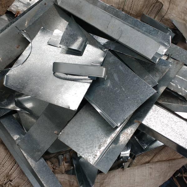 Chapa de ferro galvanizado 0 - metais - Sumaré, SP - B2Blue - Compra e Venda de Resíduos