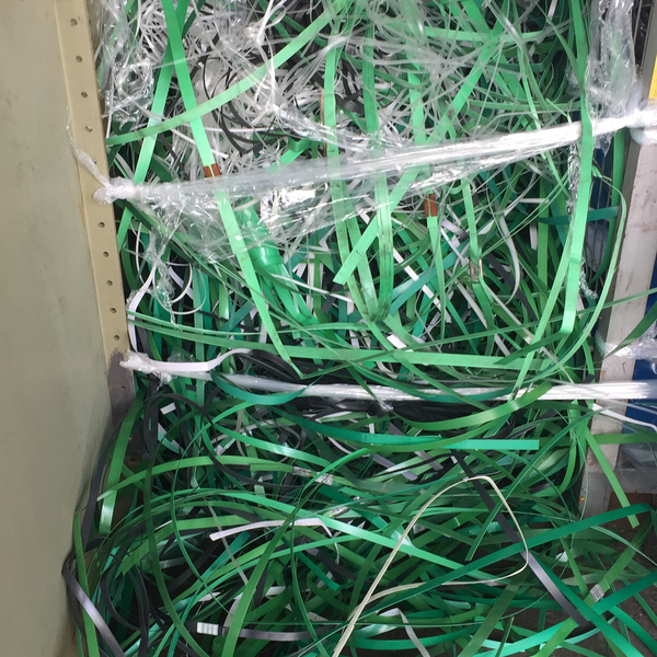 Fita pet com o selo - plástico - Sao Paulo, SP - B2Blue - Compra e Venda de Resíduos