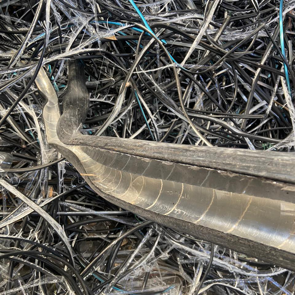 Resíduo: Capas de fios e cabos - B2Blue  - Compra e Venda de Resíduos