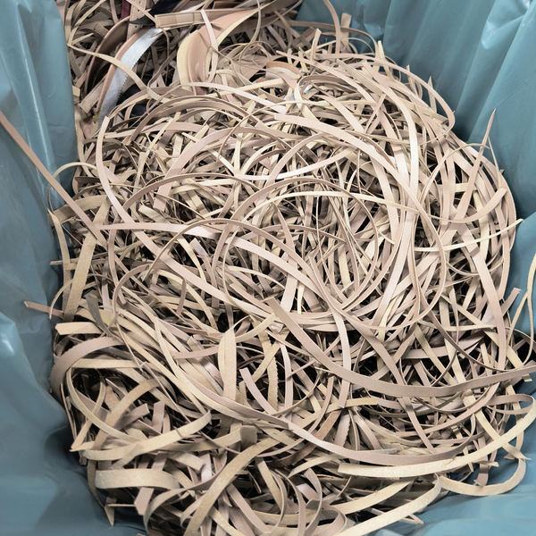 Couro e couro sintético  - outros - Riozinho, RS - B2Blue - Compra e Venda de Resíduos