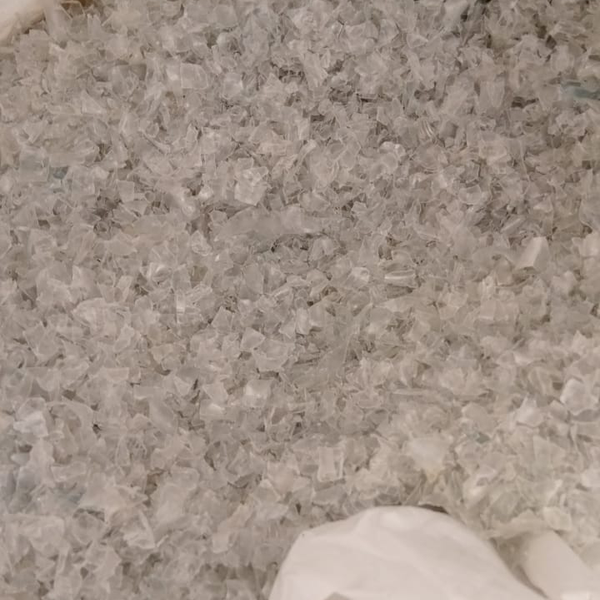 Resíduo:  flake incolor superlavado  - B2Blue  - Compra e Venda de Resíduos