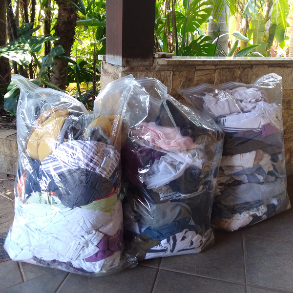 Resíduo: Roupas inserviveis - B2Blue  - Compra e Venda de Resíduos