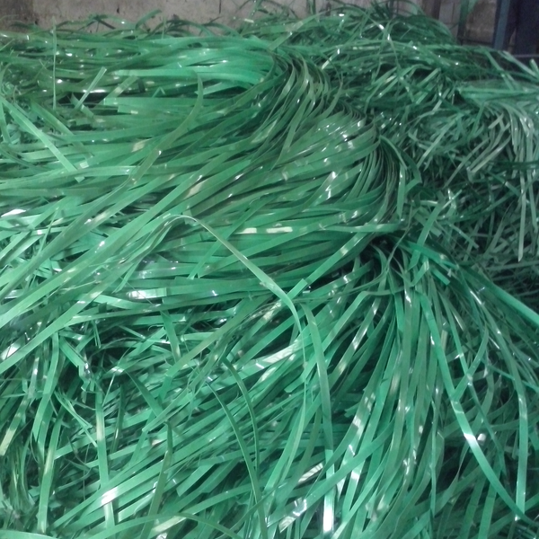 Resíduo: Fita pet moida verde - B2Blue  - Compra e Venda de Resíduos
